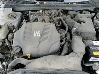 2011 Hyundai Azera Limited с VIN KMHFC4DF2BA539526, выставлен на аукционе Copart как лот 86614414 с пробегом 178 136 миль миль и Списание • Salvage title. История ставок и продаж доступна на DreamBid. Изображение 13.