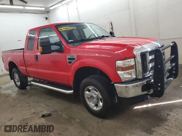 2010 Ford F-250 XL z VIN 1FTSX2B50AEB18045, wystawiony jako Copart lot #54476525 z przebiegiem 115 271 mil mil oraz Szkody całkowita. Historia ofert i sprzedaży dostępna na DreamBid. Obrazek 4.