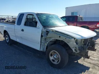 2004 Ford F-150 Heritage XL with VIN 2FTRX17244CA72124, listed as a IAAI auction lot 39967425 with 1 mi miles. Bid and sale history available at carsss.com. Image 1.