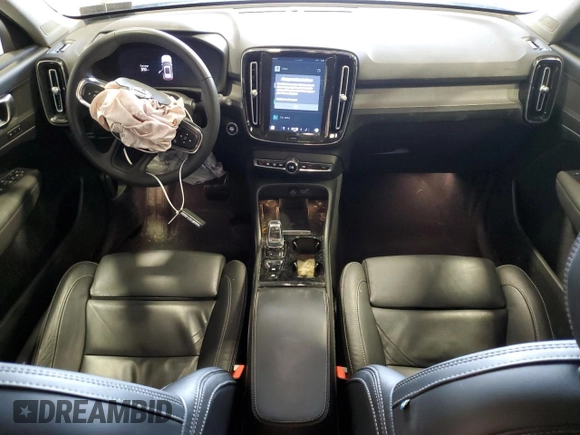 2023 Volvo XC40 Plus Bright Theme с VIN YV4L12UN4P2963605, выставлен на аукционе Copart как лот 51118725 с пробегом 4 406 миль миль и Чистый • Clean title. История ставок и продаж доступна на DreamBid. Изображение 8.