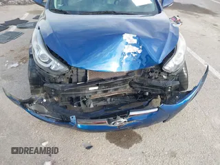 2015 Hyundai Elantra SE z VIN 5NPDH4AE0FH630351, wystawiony jako IAAI lot #41405235 z przebiegiem 122 199 mil mil oraz . Historia ofert i sprzedaży dostępna na DreamBid. Obrazek 6.