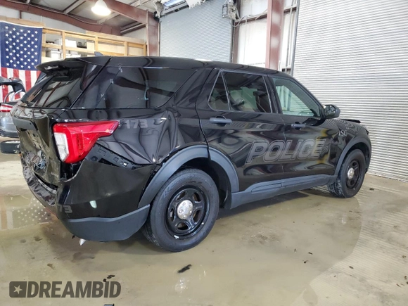 2022 Ford Police Interceptor Utility z VIN 1FM5K8AB6NGB80481, wystawiony jako Copart lot #80302194 z przebiegiem 12 744 mil mil oraz Czysty tytuł • Clean title. Historia ofert i sprzedaży dostępna na DreamBid. Obrazek 3.