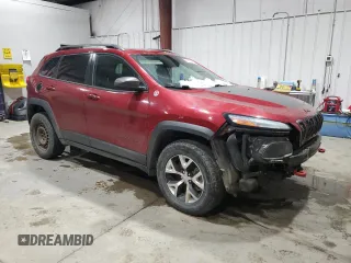 2017 Jeep Cherokee Trailhawk z VIN 1C4PJMBS4HW504142, wystawiony jako Copart lot #87918245 z przebiegiem 133 324 mil mil oraz Szkoda całkowita • Salvage title. Historia ofert i sprzedaży dostępna na DreamBid. Obrazek 4.