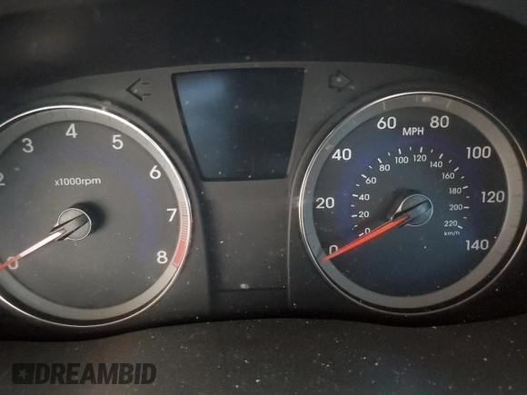 2013 Hyundai Accent GLS z VIN KMHCT4AE4DU279307, wystawiony jako Copart lot #61410775 z przebiegiem Nie podano mil oraz Czysty tytuł • Clean title. Historia ofert i sprzedaży dostępna na DreamBid. Obrazek 9.
