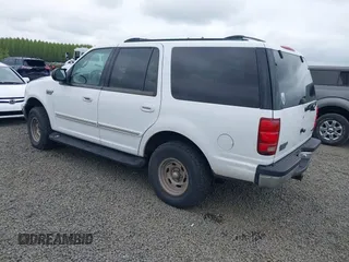 2000 Ford Expedition XLT with VIN 1FMRU1669YLA20475, listed as a IAAI auction lot 42090336 with 196,266 mi miles and . Bid and sale history available at DreamBid. Image 3.