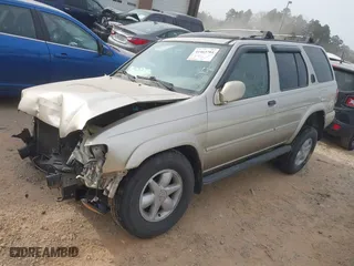 2001 Nissan Pathfinder LE with VIN JN8DR09X61W578338, listed as a IAAI auction lot 41463784 with 142400 miles. Bid and sale history available at carsss.com. Image 17.