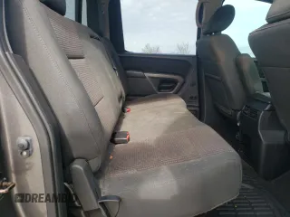 2015 Nissan Titan SV z VIN 1N6BA0ED5FN501508, wystawiony jako Copart lot #43399955 z przebiegiem 137 140 mil mil oraz Szkoda całkowita • Salvage title. Historia ofert i sprzedaży dostępna na DreamBid. Obrazek 10.
