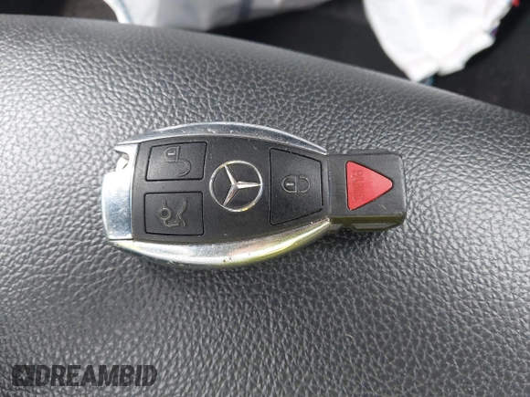 2017 Mercedes-Benz CLA 250 z VIN WDDSJ4EB4HN421599, wystawiony jako IAAI lot #41642682 z przebiegiem 104 242 mil mil oraz . Historia ofert i sprzedaży dostępna na DreamBid. Obrazek 11.