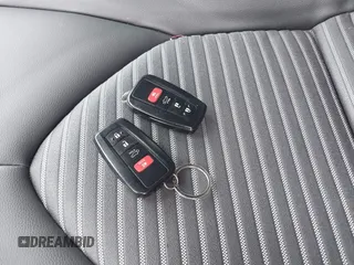 2023 Toyota Highlander L z VIN 5TDKDRBH4PS513554, wystawiony jako IAAI lot #41945380 z przebiegiem 41 453 mil mil oraz . Historia ofert i sprzedaży dostępna na DreamBid. Obrazek 11.