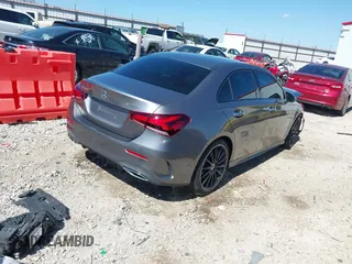 2021 Mercedes-Benz A 220 z VIN W1K3G4FB9MJ305107, wystawiony jako IAAI lot #42017175 z przebiegiem 40 256 mil mil oraz . Historia ofert i sprzedaży dostępna na DreamBid. Obrazek 4.