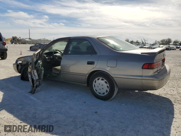 1999 Toyota Camry LE z VIN 4T1BG22K8XU426130, wystawiony jako Copart lot #87368604 z przebiegiem 276 204 mil mil oraz Szkoda całkowita • Salvage title. Historia ofert i sprzedaży dostępna na DreamBid. Obrazek 2.