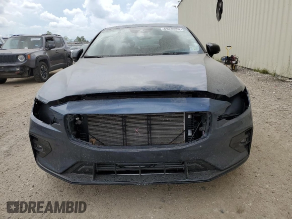 2021 Volvo S60 Momentum with VIN 7JR102FZ0MG119610, listed as a Copart auction lot 69328004 with 25,104 mi miles and Salvage Title. Bid and sale history available at carsss.com. Image 5.