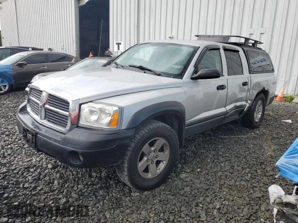 2006 Dodge Dakota SLT with VIN 1D7HW48N36S522858, listed as a Copart auction lot 66431064 with 197,028 mi miles and Salvage Title. Bid and sale history available at carsss.com. Image 1.