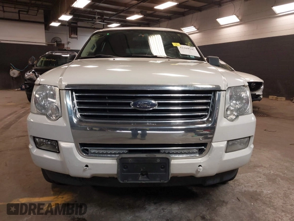 2010 Ford Explorer XLT with VIN 1FMEU6DE8AUA26953, listed as a IAAI auction lot 42169243 with 151,302 mi miles. Bid and sale history available at carsss.com. Image 12.