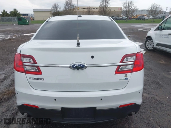 2018 Ford Police Interceptor with VIN 1FAHP2MK6JG137027, listed as a IAAI auction lot 42077115 with 123,851 mi miles and . Bid and sale history available at DreamBid. Image 16.