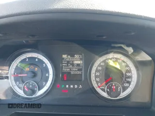 2014 Ram 1500 Express z VIN 1C6RR7FT5ES418905, wystawiony jako IAAI lot #41758174 z przebiegiem 92 443 mil mil oraz . Historia ofert i sprzedaży dostępna na DreamBid. Obrazek 7.