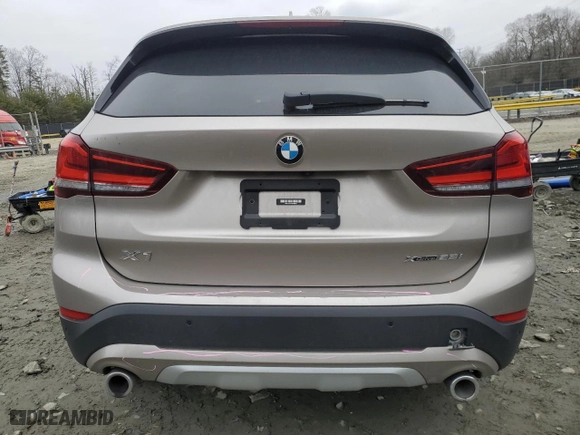 2022 BMW X1 xDrive28i with VIN WBXJG9C07N5U58213, listed as a Copart auction lot 86576204 with 25,890 mi miles and Salvage Title. Bid and sale history available at carsss.com. Image 6.