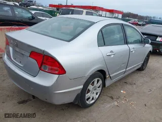 2008 Honda Civic Sdn LX with VIN 2HGFA16528H321854, listed as a IAAI auction lot 41886663 with 179,241 mi miles. Bid and sale history available at carsss.com. Image 4.