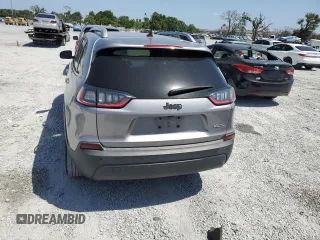 2019 Jeep Cherokee Latitude Plus z VIN 1C4PJLLB2KD312567, wystawiony jako Copart lot #54528005 z przebiegiem 69 980 mil mil oraz Szkoda całkowita • Salvage title. Historia ofert i sprzedaży dostępna na DreamBid. Obrazek 6.