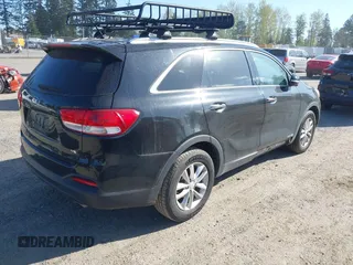 2018 Kia Sorento LX V6 with VIN 5XYPGDA58JG403974, listed as a IAAI auction lot 41233326 with 58,099 mi miles. Bid and sale history available at carsss.com. Image 4.