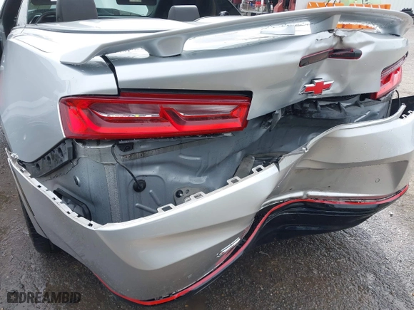 2016 Chevrolet Camaro 2SS with VIN 1G1FH3D72G0158192, listed as a IAAI auction lot 41875714 with 79,913 mi miles. Bid and sale history available at carsss.com. Image 6.