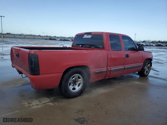 2001 Chevrolet Silverado 1500 LT with VIN 2GCEC19T511132404, listed as a Copart auction lot 47375145 with 305,048 mi miles and Salvage Title. Bid and sale history available at carsss.com. Image 3.