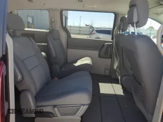 2010 Chrysler Town & Country Touring with VIN 2A4RR5D11AR319518, listed as a Copart auction lot 53360305 with 190,402 mi miles and Non Repairable. Bid and sale history available at carsss.com. Image 11.