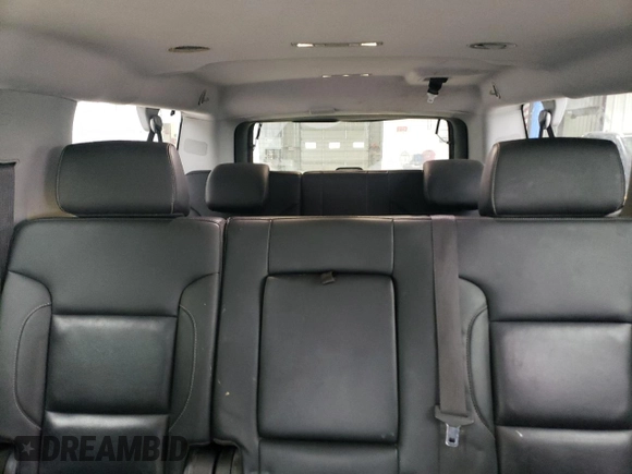 2018 Chevrolet Suburban LT with VIN 1GNSCHKC8JR331662, listed as a Copart auction lot 55561545 with 164,213 mi miles and Salvage title. Bid and sale history available at DreamBid. Image 10.