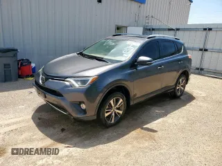 2018 Toyota RAV4 XLE z VIN JTMWFREV3JJ177204, wystawiony jako Copart lot #58403185 z przebiegiem 217 143 mil mil oraz Czysty tytuł • Clean title. Historia ofert i sprzedaży dostępna na DreamBid. Obrazek 1.