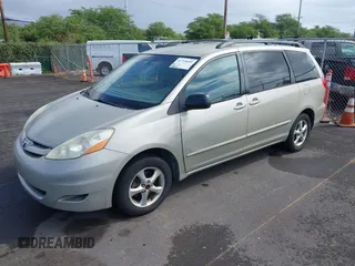 2006 Toyota Sienna CE with VIN 5TDZA23C26S485978, listed as a IAAI auction lot 41753699 with 186,954 mi miles. Bid and sale history available at carsss.com. Image 2.