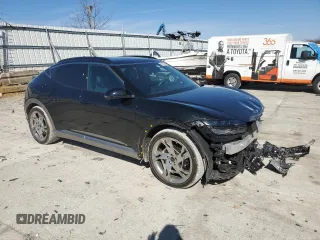 2024 Genesis GV60 z VIN KMUKEDSB1RU023189, wystawiony jako Copart lot #47434955 z przebiegiem 3 279 mil mil oraz Szkoda całkowita • Salvage title. Historia ofert i sprzedaży dostępna na DreamBid. Obrazek 4.