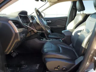 2014 Jeep Cherokee Limited с VIN 1C4PJMDB4EW241174, выставлен на аукционе Copart как лот 55958095 с пробегом 71 172 миль миль и Списание • Salvage title. История ставок и продаж доступна на DreamBid. Изображение 7.