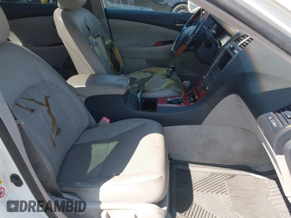 2007 Lexus ES 350 with VIN JTHBJ46G072043932, listed as a IAAI auction lot 41988949 with 127,109 mi miles. Bid and sale history available at carsss.com. Image 5.