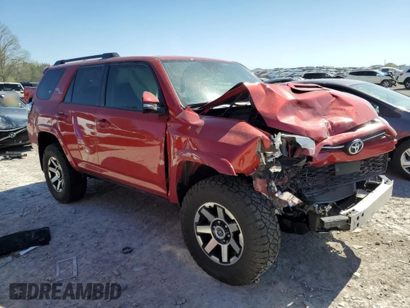 2022 Toyota 4Runner TRD Off Road Premium z VIN JTERU5JR2N6079466, wystawiony jako Copart lot #53204395 z przebiegiem 50 456 mil mil oraz Szkoda całkowita • Salvage title. Historia ofert i sprzedaży dostępna na DreamBid. Obrazek 4.