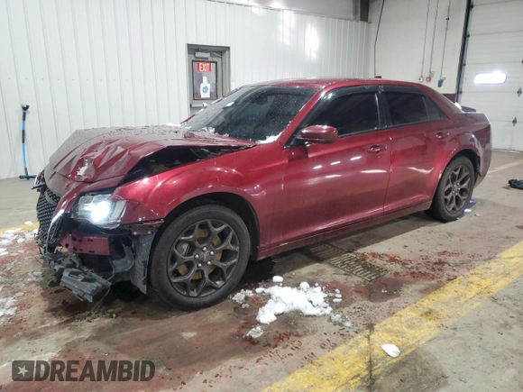 2019 Chrysler 300 S z VIN 2C3CCAGG1KH632103, wystawiony jako Copart lot #44541055 z przebiegiem 113 501 mil mil oraz Szkoda całkowita • Salvage title. Historia ofert i sprzedaży dostępna na DreamBid. Obrazek 1.