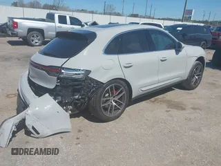 2024 Porsche Macan S с VIN WP1AG2A51RLB39585, выставлен на аукционе IAAI как лот 41750024 с пробегом Не указан миль и . История ставок и продаж доступна на DreamBid. Изображение 4.