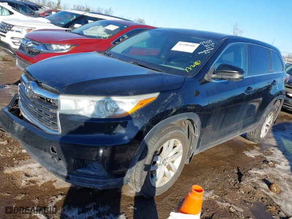 2016 Toyota Highlander LE with VIN 5TDBKRFH2GS236080, listed as a IAAI auction lot 41398580 with 309,094 mi miles. Bid and sale history available at carsss.com. Image 17.