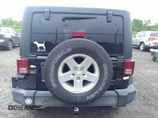 2016 Jeep Wrangler Unlimited Sport z VIN 1C4BJWDGXGL206502, wystawiony jako IAAI lot #42583701 z przebiegiem 120 525 mil mil oraz . Historia ofert i sprzedaży dostępna na DreamBid. Obrazek 16.