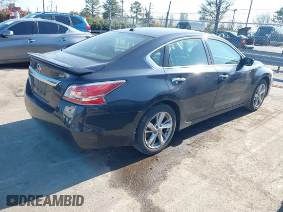 2015 Nissan Altima SV with VIN 1N4AL3AP1FC258422, listed as a IAAI auction lot 41537701 with 129,355 mi miles and . Bid and sale history available at carsss.com. Image 4.