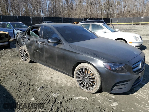 2018 Mercedes-Benz E 300 z VIN WDDZF4KB3JA304789, wystawiony jako Copart lot #46214295 z przebiegiem 100 543 mil mil oraz Szkoda całkowita • Salvage title. Historia ofert i sprzedaży dostępna na DreamBid. Obrazek 4.