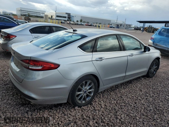 2017 Ford Fusion SE with VIN 3FA6P0HD8HR275971, listed as a Copart auction lot 47477265 with 127,883 mi miles and Salvage Title. Bid and sale history available at DreamBid. Image 3.