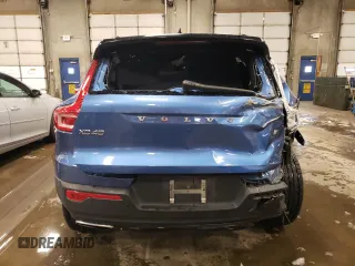 2020 Volvo XC40 R-Design z VIN YV4162UM9L2177745, wystawiony jako Copart lot #37503713 z przebiegiem 40 385 mil mil oraz . Historia ofert i sprzedaży dostępna na DreamBid. Obrazek 6.