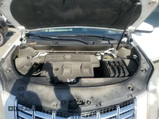 2015 Cadillac SRX Premium Collection with VIN 3GYFNDE39FS623425, listed as a Copart auction lot 47740135 with 133,838 mi miles and Salvage title. Bid and sale history available at DreamBid. Image 12.