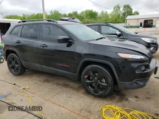 2018 Jeep Cherokee Latitude with VIN 1C4PJLCBXJD577610, listed as a Copart auction lot 55740775 with 120,776 mi miles and Salvage title. Bid and sale history available at DreamBid. Image 4.