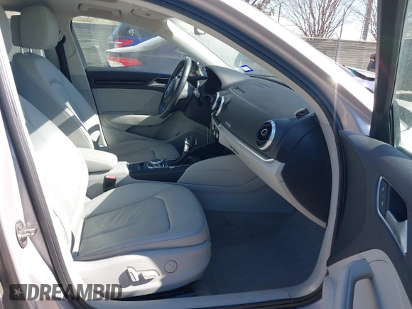 2016 Audi A3 Premium Plus z VIN WAUE8GFF7G1013705, wystawiony jako IAAI lot #41751774 z przebiegiem 34 112 mil mil oraz . Historia ofert i sprzedaży dostępna na DreamBid. Obrazek 5.