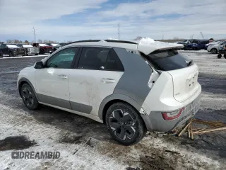2023 Kia Niro Wave with VIN KNDCT3L10P5040523, listed as a Copart auction lot 89325305 with 8,287 mi miles and Salvage Title. Bid and sale history available at DreamBid. Image 2.