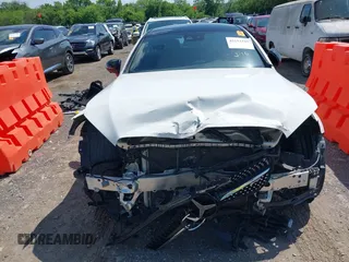 2018 Mercedes-Benz C 43 AMG z VIN WDDWJ6EB8JF755552, wystawiony jako IAAI lot #42112165 z przebiegiem 29 723 mil mil oraz . Historia ofert i sprzedaży dostępna na DreamBid. Obrazek 6.