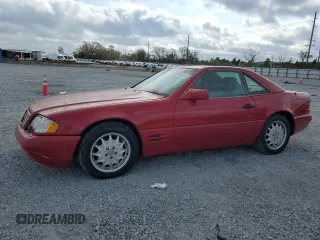 1996 Mercedes-Benz SL 320 with VIN WDBFA63F1TF131237, listed as a Copart auction lot 45992615 with 172,324 mi miles and Clean title. Bid and sale history available at DreamBid. Image 1.