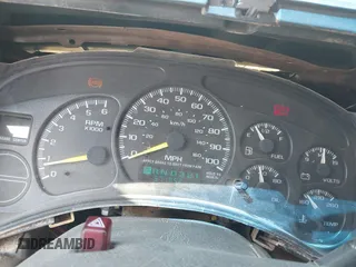 2000 Chevrolet Silverado 1500 LS with VIN 2GCEK19T2Y1379926, listed as a IAAI auction lot 42193073 with 371,952 mi miles. Bid and sale history available at carsss.com. Image 7.