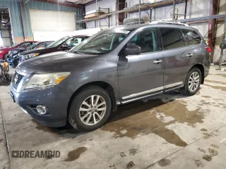 2013 Nissan Pathfinder SL with VIN 5N1AR2MM7DC612988, listed as a Copart auction lot 61722905 with 153,044 mi miles and Clean title. Bid and sale history available at DreamBid. Image 1.